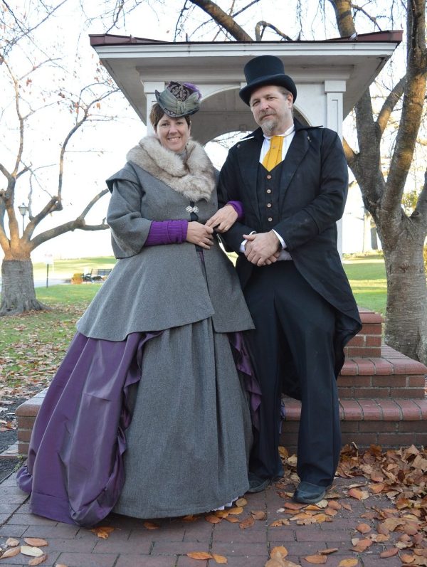 Sidesaddle story: ASA members Gael and Michael Orr (credit Anthony C. Hayes)